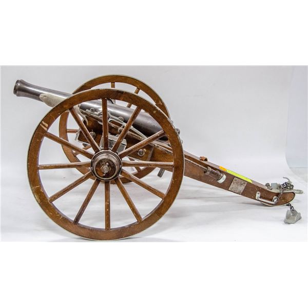 VINTAGE BLACK POWDER FIRING SIGNAL CANNON