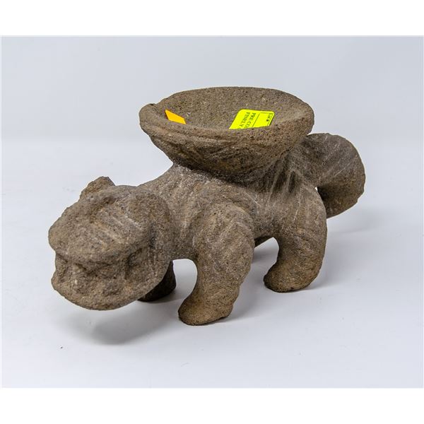 PRE COLUMBIAN JAGUAR METATE FINELY CARVED