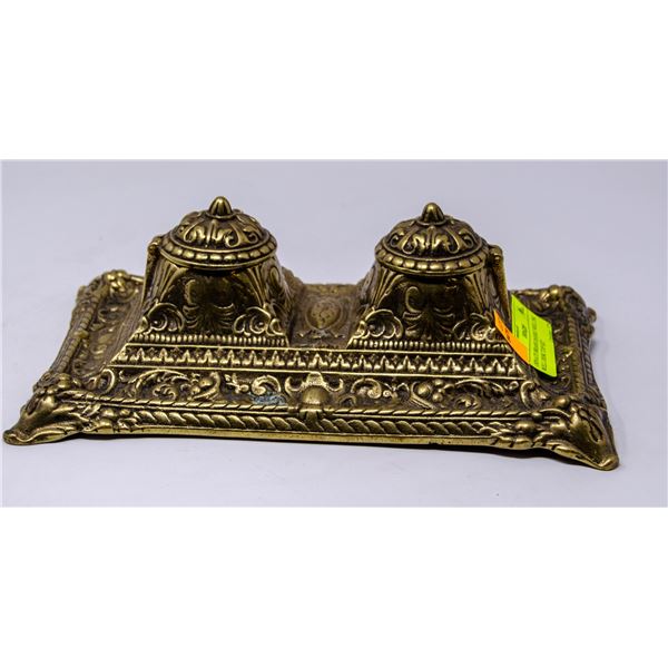 ORNATE BRASS DOUBLE WELL INK WELL DESK TOP SET