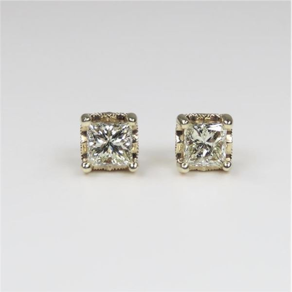 Brilliant Diamond Stud Earrings
