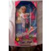 Image 1 : Roller Skating Barbie & Skates Mattel 1995 #1703293