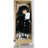 Image 1 : ASHTON DRAKE GALLERY PORCELAIN DOLL IN BOX