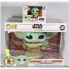 Image 1 : SUPER SIZE & SMALL POP STAR WARS BABY YODA