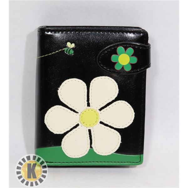 NEW SHAG WEAR WOMENS WALLET