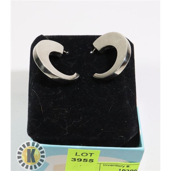 925 STERLING SILVER HALF CIRCLE EARRING MARKED