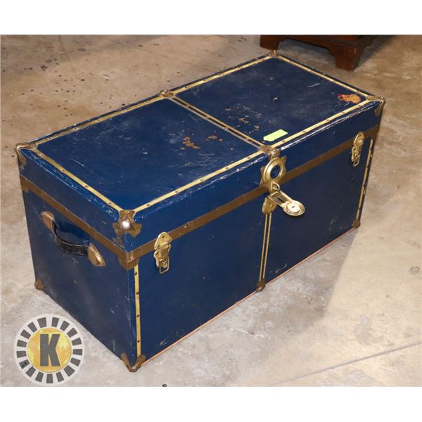 METAL BLUE WITH BRASS ACCENTS TRUNK