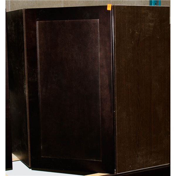 WALL ANGLE  CAB 24" W X 24" W X 30 H RH DOOR
