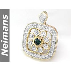 Certified 9.50 ct Star Sapphire & Diamond Pendant 14kt