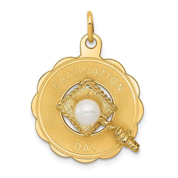 14k Gold Graduation Day with Cap & FW Cultured Pearl Charm