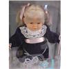 Image 3 : Vinyl Baby Doll