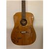 Image 1 : Signed Led Zeppelin Acoustic Guitar