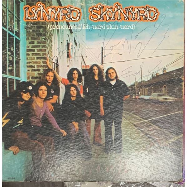 Signed Lynyrd Skynyrd, Pronounced 'Leh-'nérd 'Skin-'nérd Album ( Their Debut Album)  Cover
