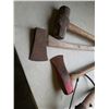 Image 2 : LOT OF GARDEN TOOLS - 2 SICKLES, SLEDGEHAMMER, SPLITTING MAUL AND AXE