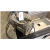 Image 2 : Thomas airbrush compressor