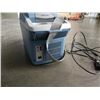 Image 2 : Mobil cool drink heater / cooler with cord working