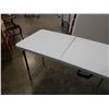 Image 2 : 4 foot folding adjustable height table