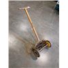 Image 2 : EATONIA REEL MOWER