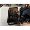 Image 2 : LOT OF LEATHER SHOES