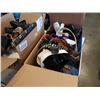 Image 3 : 2 BOXES OF SHOES AND BELTS