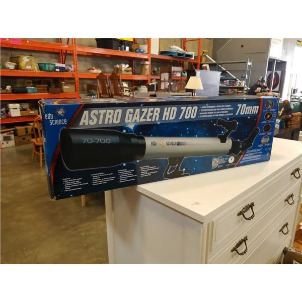 Astro gazer HD 700 in box