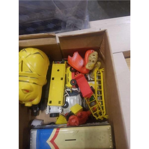 BOX OF VINTAGE TOYS, TIN VAN