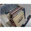 Image 2 : TOTE OF RECORDS