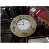 Image 2 : Framed plate canyon of the cat with skytimer clock and carpet runner