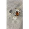 Image 5 : LOT OF 925 JEWELLERY IN WOOD JEWELLERY BOX