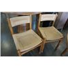 Image 8 : ROUND PINE DINING TABLE WITH 4 ROPE SEAT CHAIRS