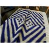 Image 2 : BLUE AND WHITE FRINGED AREA CARPET