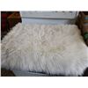 Image 2 : SHEEP SKIN RUG