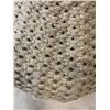 Image 2 : WOVEN SHADE AND BRASS TABLE LAMP
