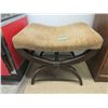 Image 1 : Vintage Stool