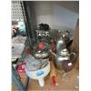 Image 1 : 8 Vintage Collectibles