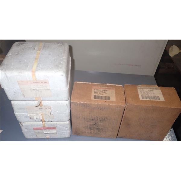 Lot of (5) Honeywell Units