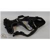 Image 1 : PETLOVE DOG HARNESS SIZE MED