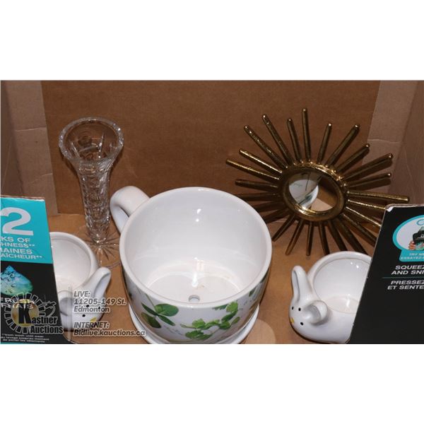 HOME DECOR VASE AND MUCH MORE