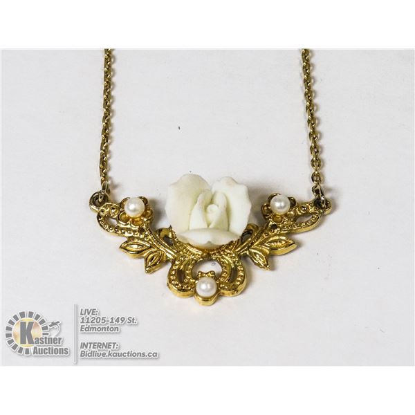 AVON 1980S GOLD TONE NECKLACE W/ IVORY & PEARL