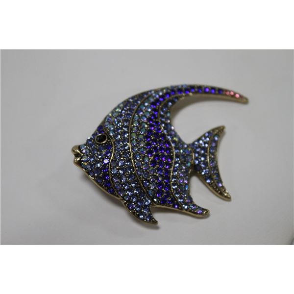 LARGE FIN FISH RHINESTONE BROOCH