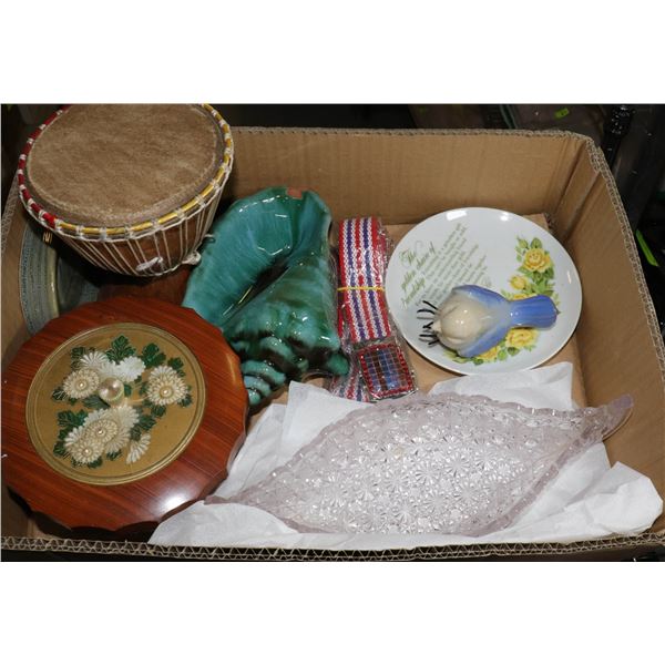 BOX WITH DECORATIVE CANOE CANDY DISH, VINTAGE