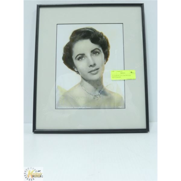 ELIZABETH TAYLOR VINTAGE PHOTOGRAPH