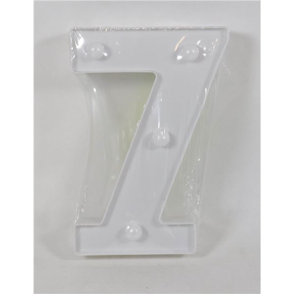 #7 LED LIGHT WARM WHITE