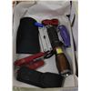 Image 1 : BOX OF KNIVES, MULTI-TOOL AND FLASHLIGHTS INCL.