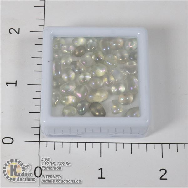 #196-RAINBOW MOONSTONE ROUGH 30.60ct