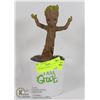 Image 1 : I AM GROOT FIGURE
