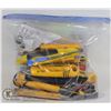Image 1 : BAG OF UTILITY KNIVES
