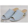 Image 1 : NEW EXPRESSION FAUX SUEDE OPEN-TOE BLUE