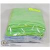 Image 1 : BAG WITH 12 MICROFIBER CLEANING CLOTHS