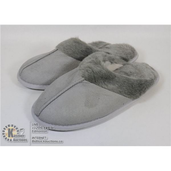 PAIR OF SLIPON HOUSE SLIPPERS SIZE 7-8 MENS