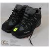 Image 1 : PAIR OF FUEAZA MENS HIKERS - APPROX SIZE 8